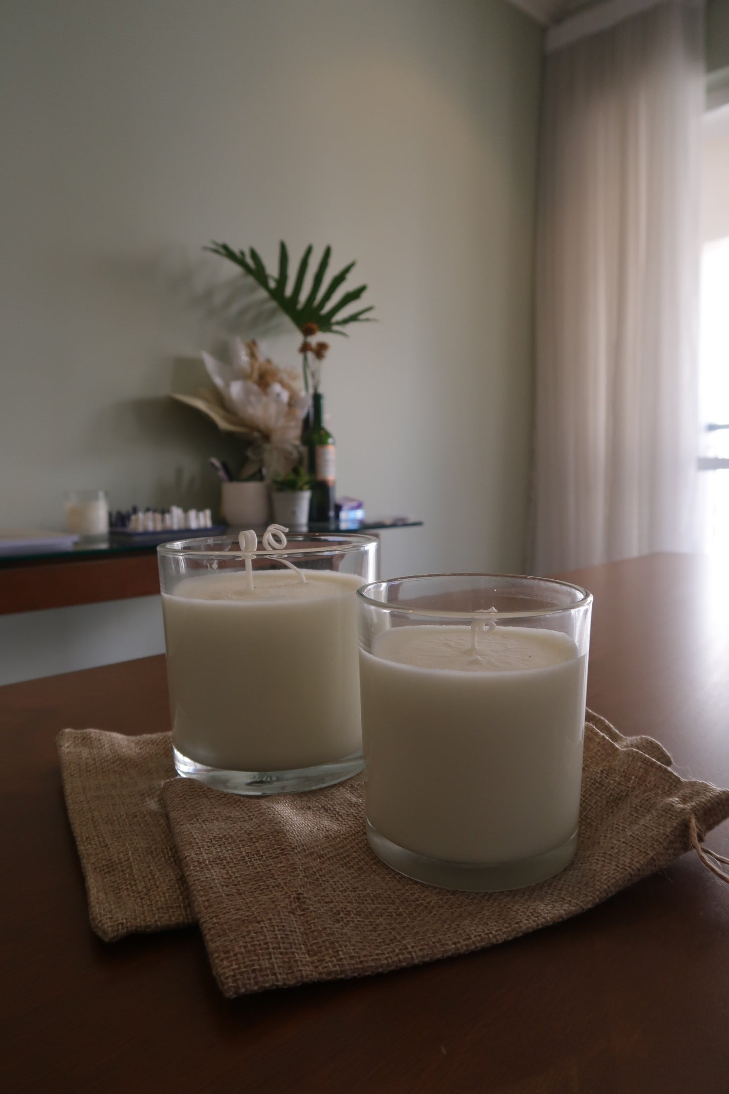 Grit a hand-poured soy candle